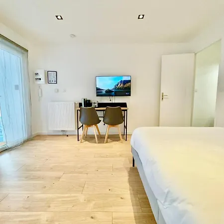 Residence Duguay - Centre Ville - Porte B - Appartements Tout Confort - Neuf - Nouveau Lorient Exterior photo
