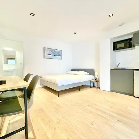Residence Duguay - Centre Ville - Porte B - Appartements Tout Confort - Neuf - Nouveau Lorient Exterior photo