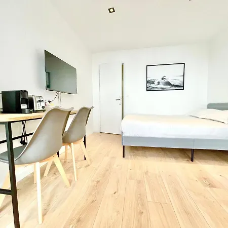 Residence Duguay - Centre Ville - Porte B - Appartements Tout Confort - Neuf - Nouveau Lorient Exterior photo