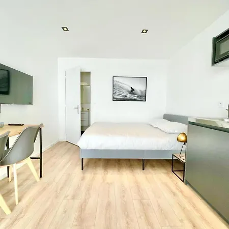 Residence Duguay - Centre Ville - Porte B - Appartements Tout Confort - Neuf - Nouveau Lorient Exterior photo