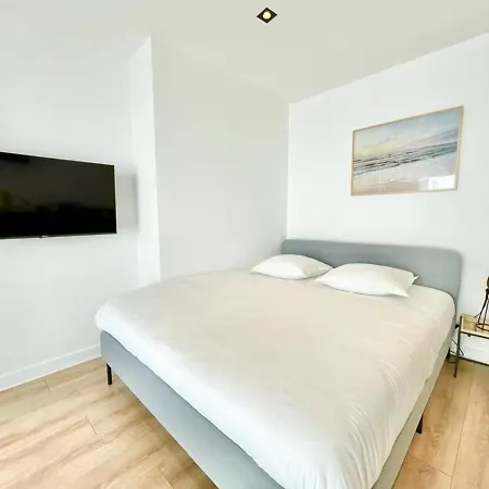 Residence Duguay - Centre Ville - Porte B - Appartements Tout Confort - Neuf - Nouveau Lorient Exterior photo