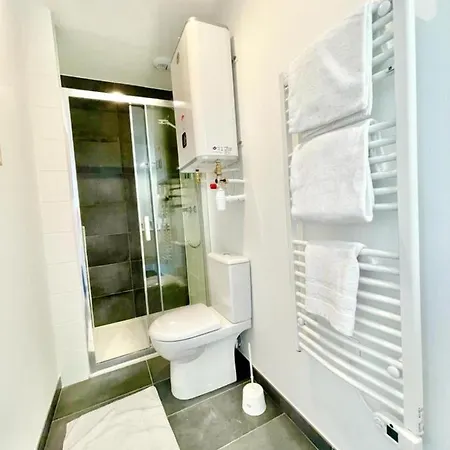 Residence Duguay - Centre Ville - Porte B - Appartements Tout Confort - Neuf - Nouveau Lorient Exterior photo