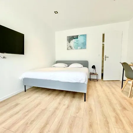 Residence Duguay - Centre Ville - Porte B - Appartements Tout Confort - Neuf - Nouveau Lorient Exterior photo