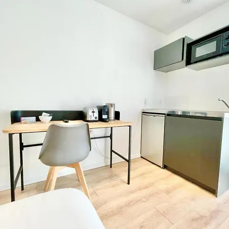 Residence Duguay - Centre Ville - Porte B - Appartements Tout Confort - Neuf - Nouveau Lorient Exterior photo